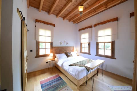 Viçe's Konağı Tanura Oda