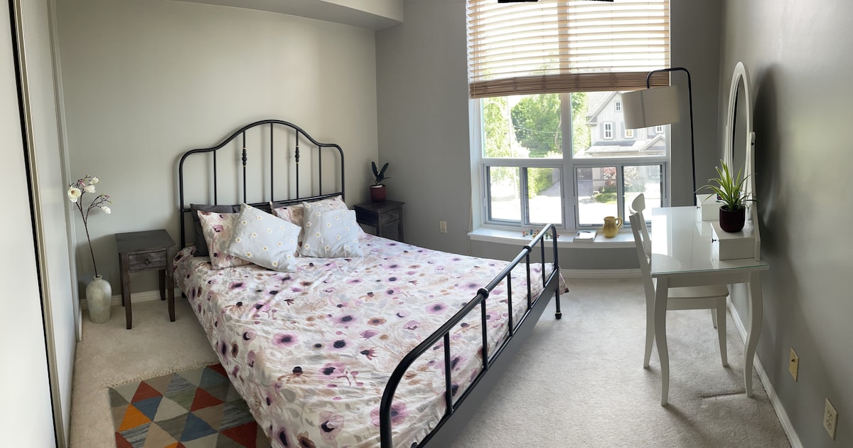 Beautiful BnB in Markham just off main st.