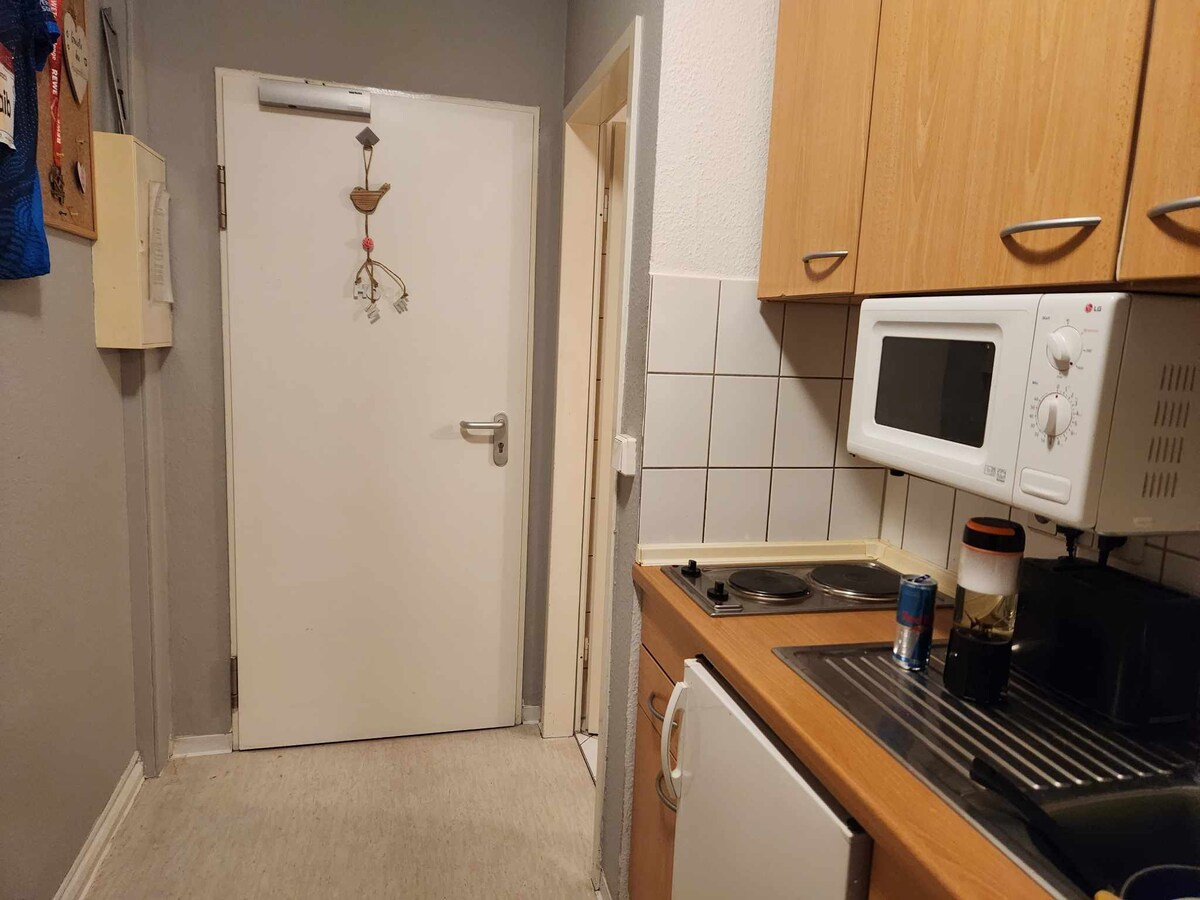 Cheap and Comfortable shared room apartment