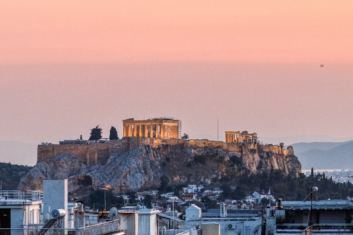 Acropolis View Luxury Apart@200m metro Evagelismos