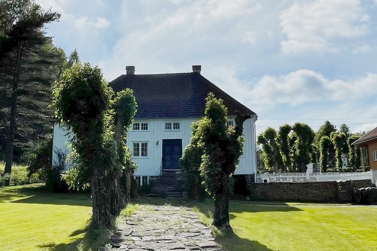 Bosvik Gård,  ny leilighet i hovedhus fra 1756