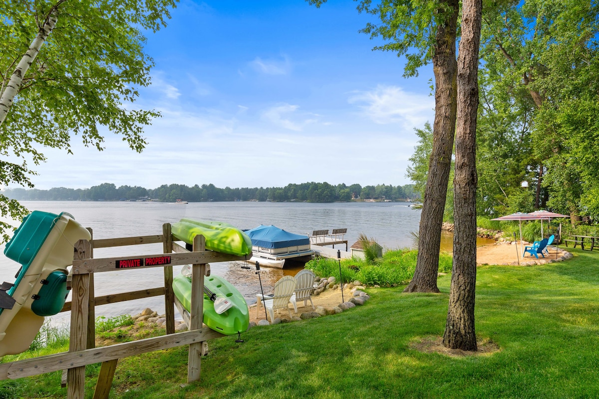 The Sandy Bunker at Lake Camelot