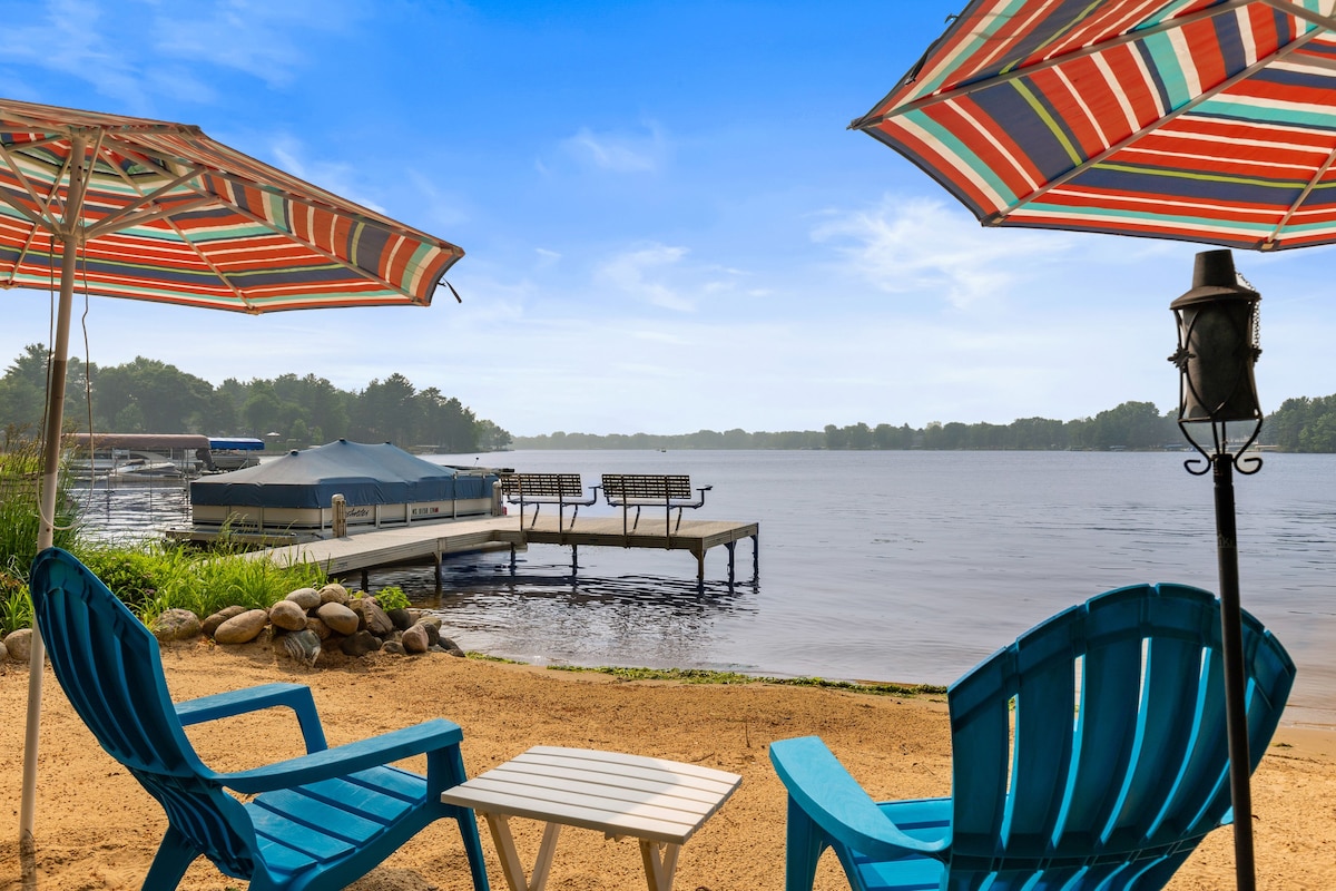 The Sandy Bunker at Lake Camelot