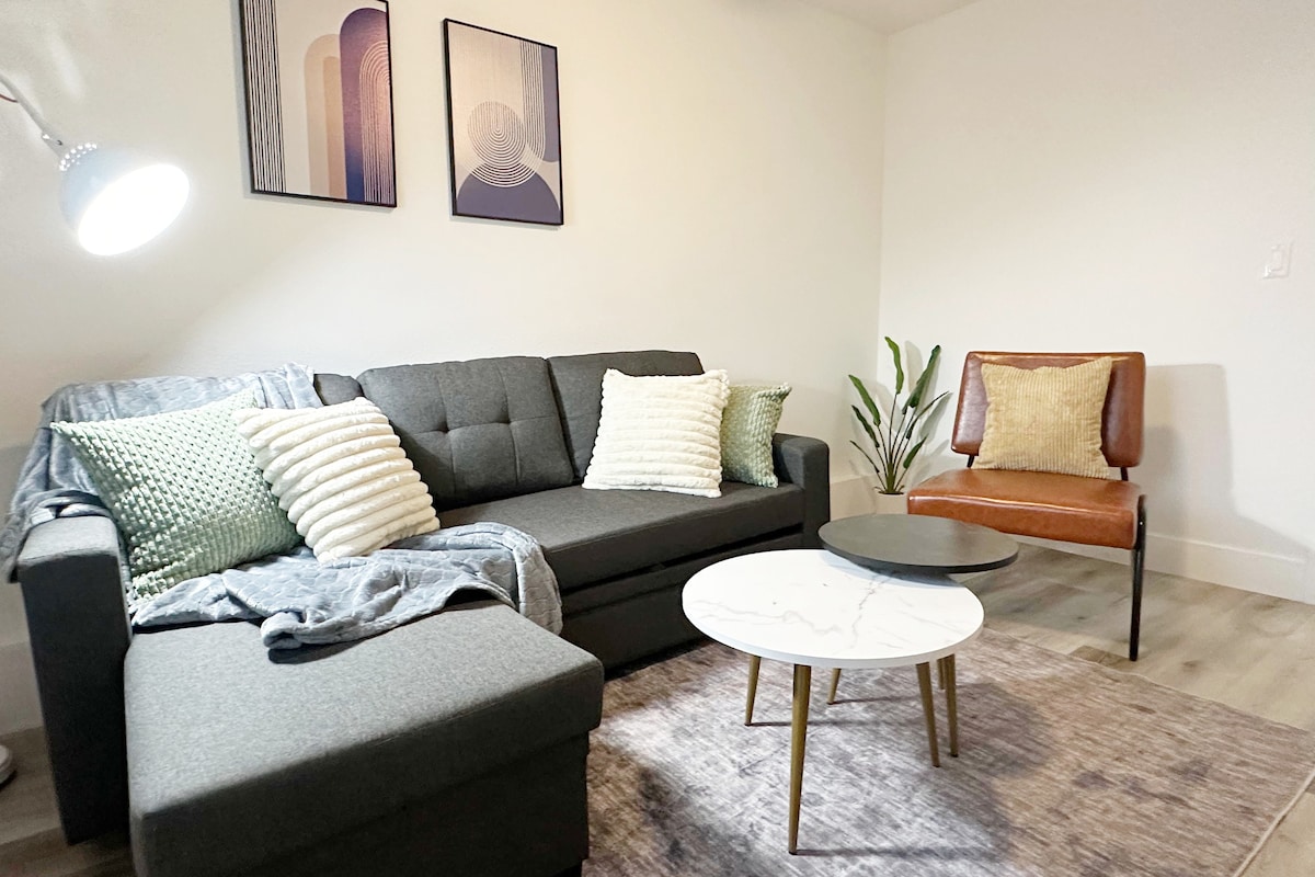 New Build Pet-friendly 1B1B+ A/C|WD|King bed in SJ