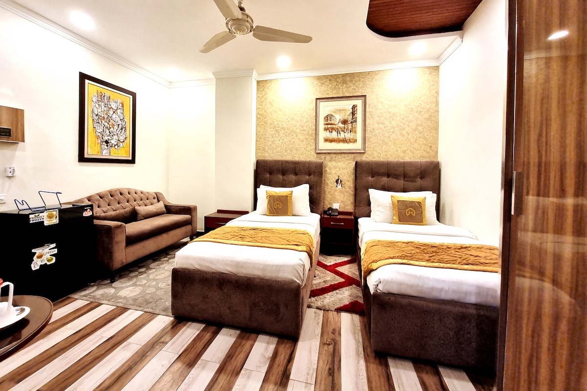 Hayyat Luxury Hotel - Cozy Twin Bed Studio 2