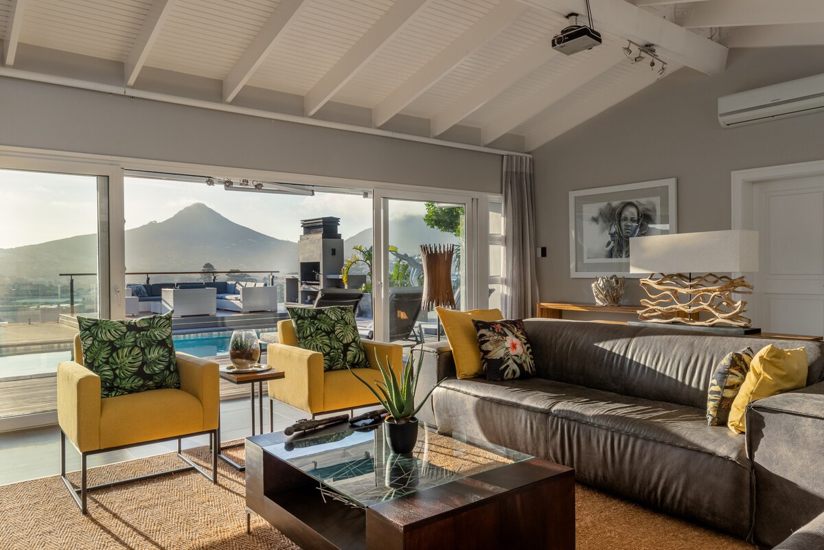 Hout Bay home with exceptional views.