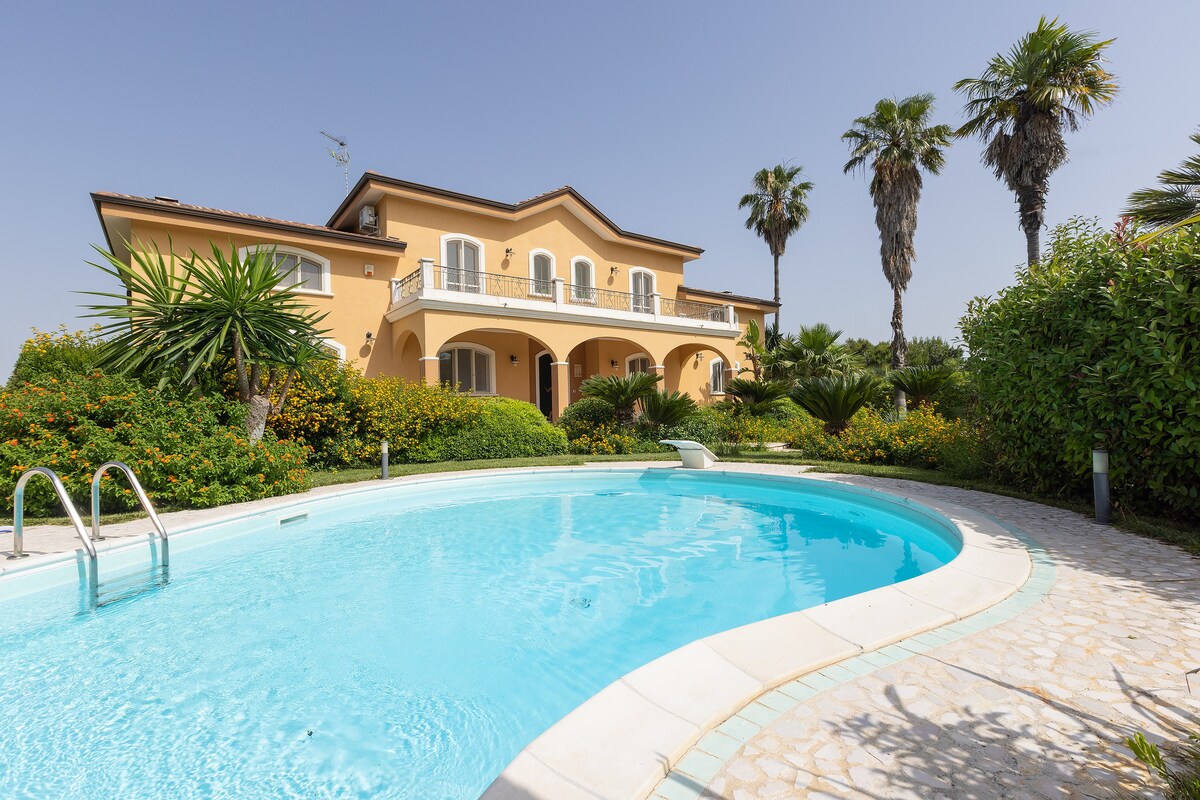 Villa Frida - Private Pool and Events in Lecce