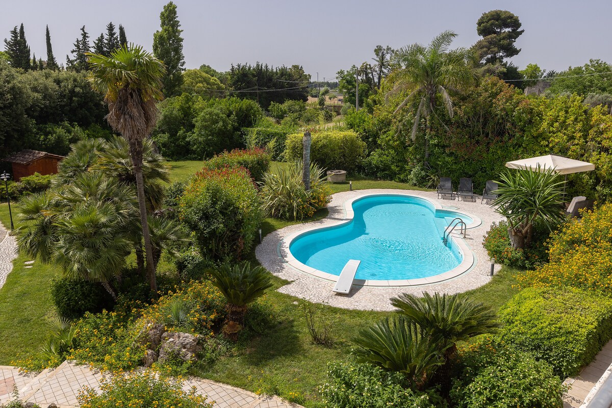 Villa Frida - Private Pool and Events in Lecce