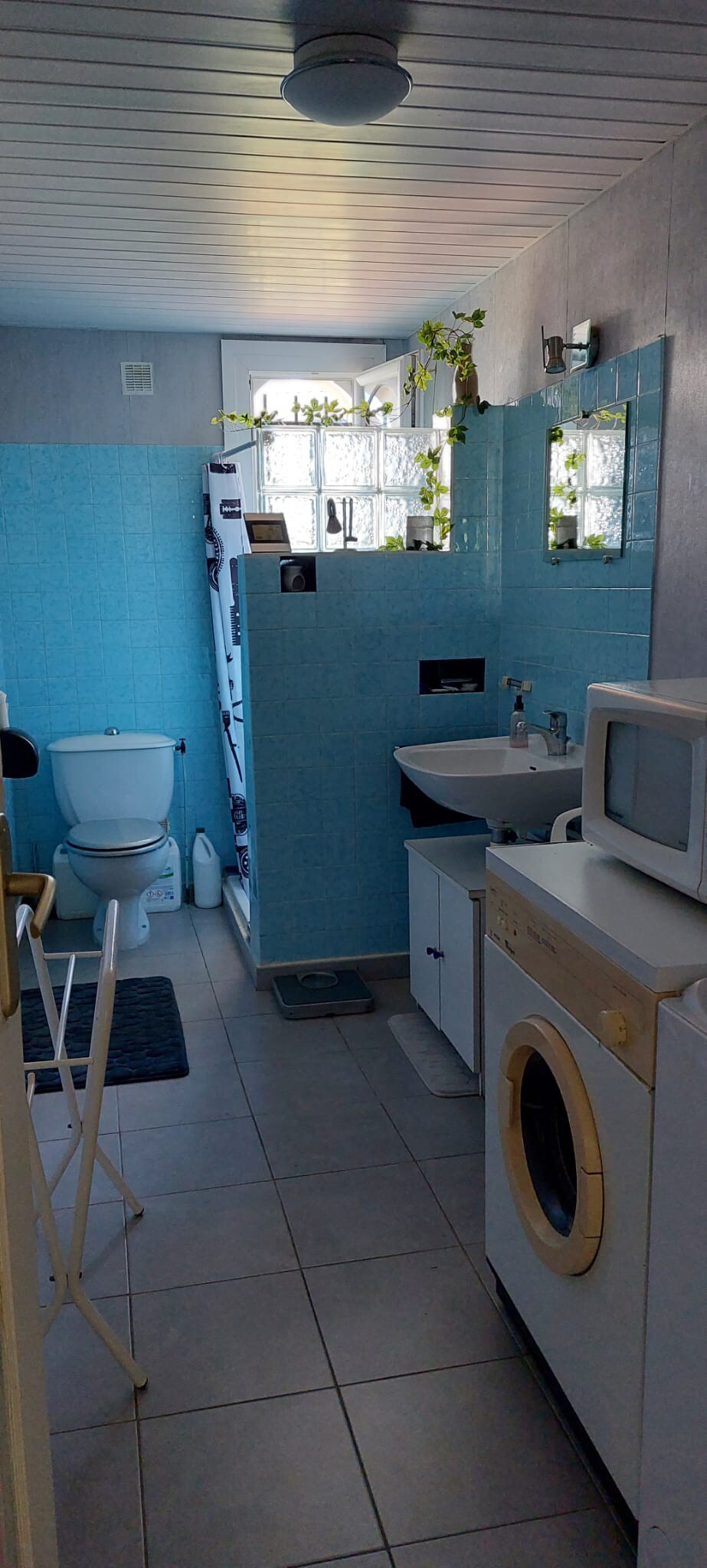 Appartement au RDC avec salle de douche privée