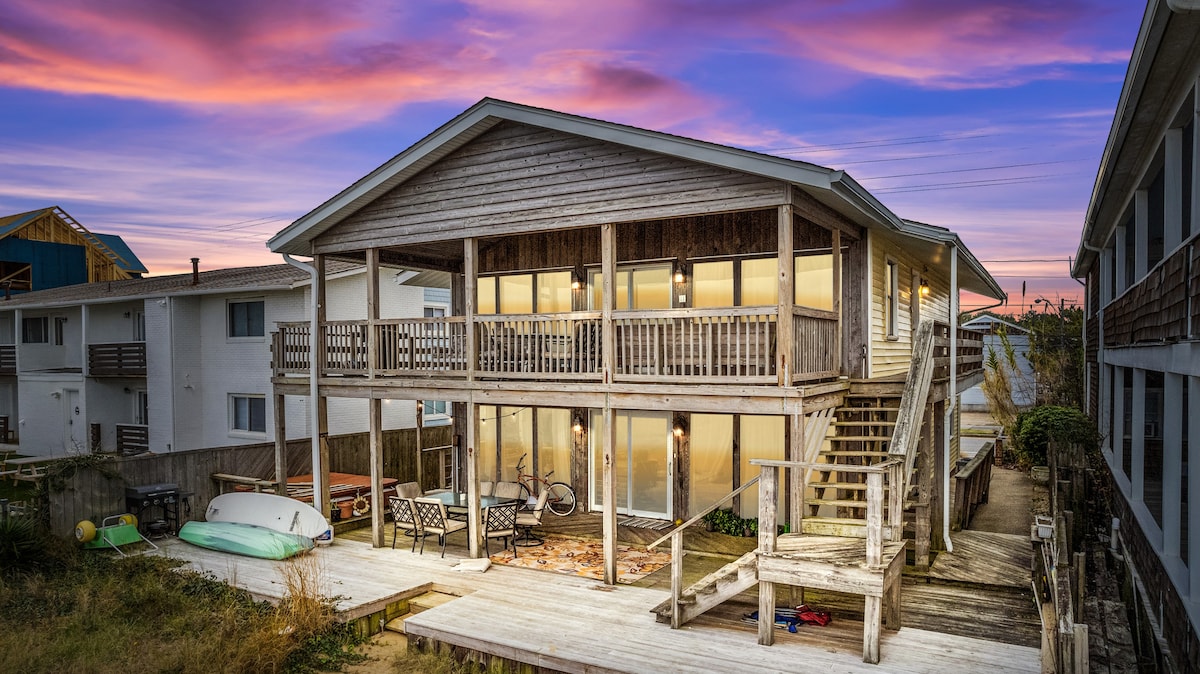 The Barefoot Bungalow-Unit B-Steps From The Sand!