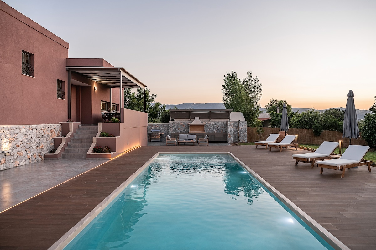 Luxury Villa Enny, Heated Pool