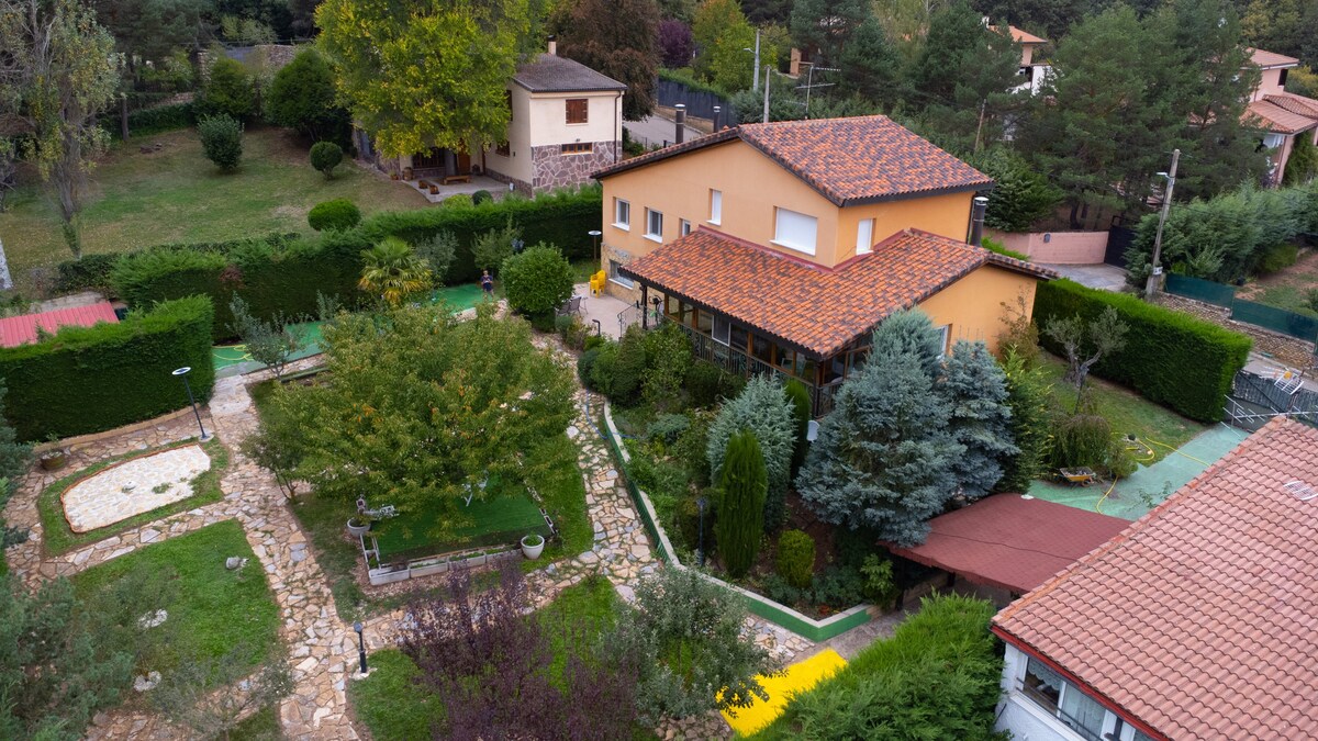 Casa el Cerezo Rojo