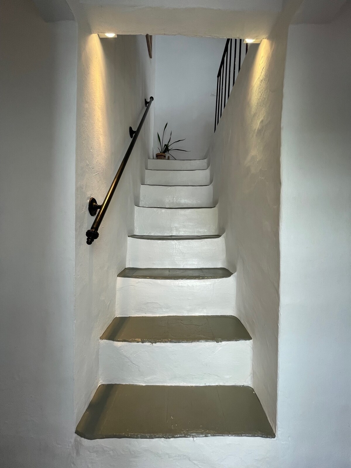 The Boxmaker 's House, Frigiliana