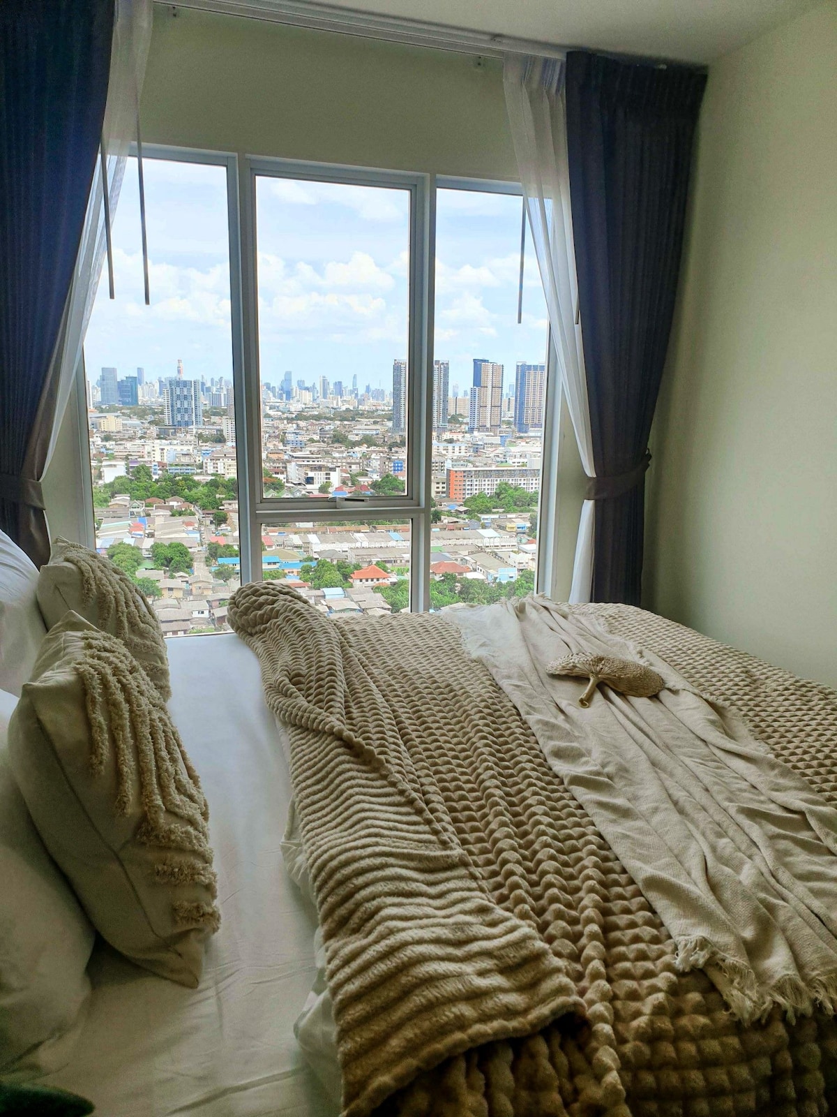 Sky View King Bed 5 min to MRT near Chatuchak