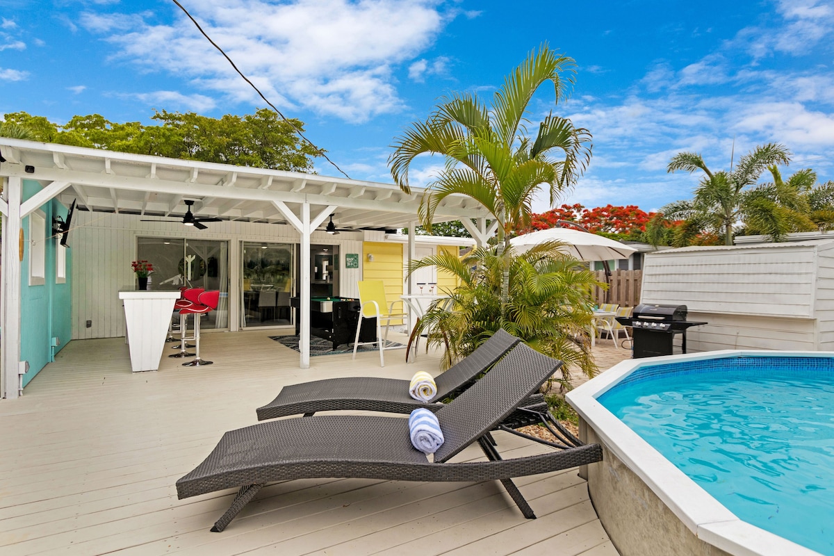 Pool, Bar, PuttGreen, Jet-Tub, King Bed