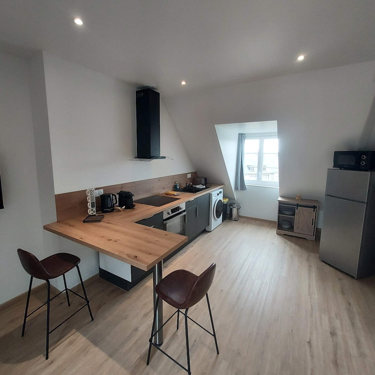 Bel appartement F2 hyper centre refait à neuf