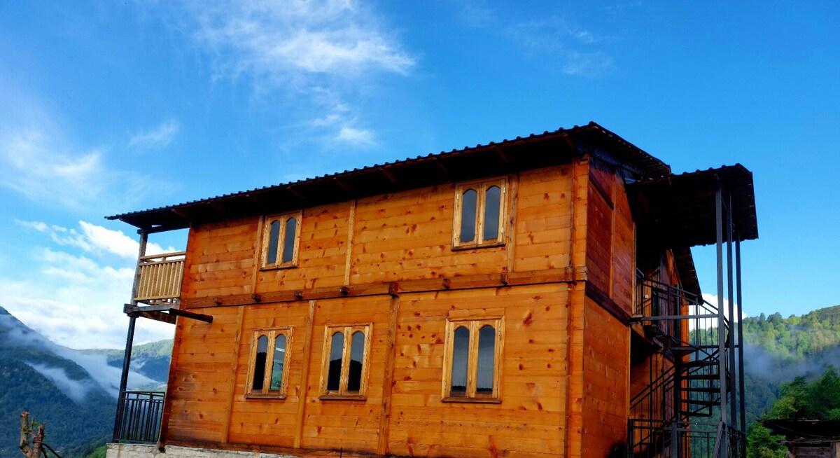 Wooden House Merisi