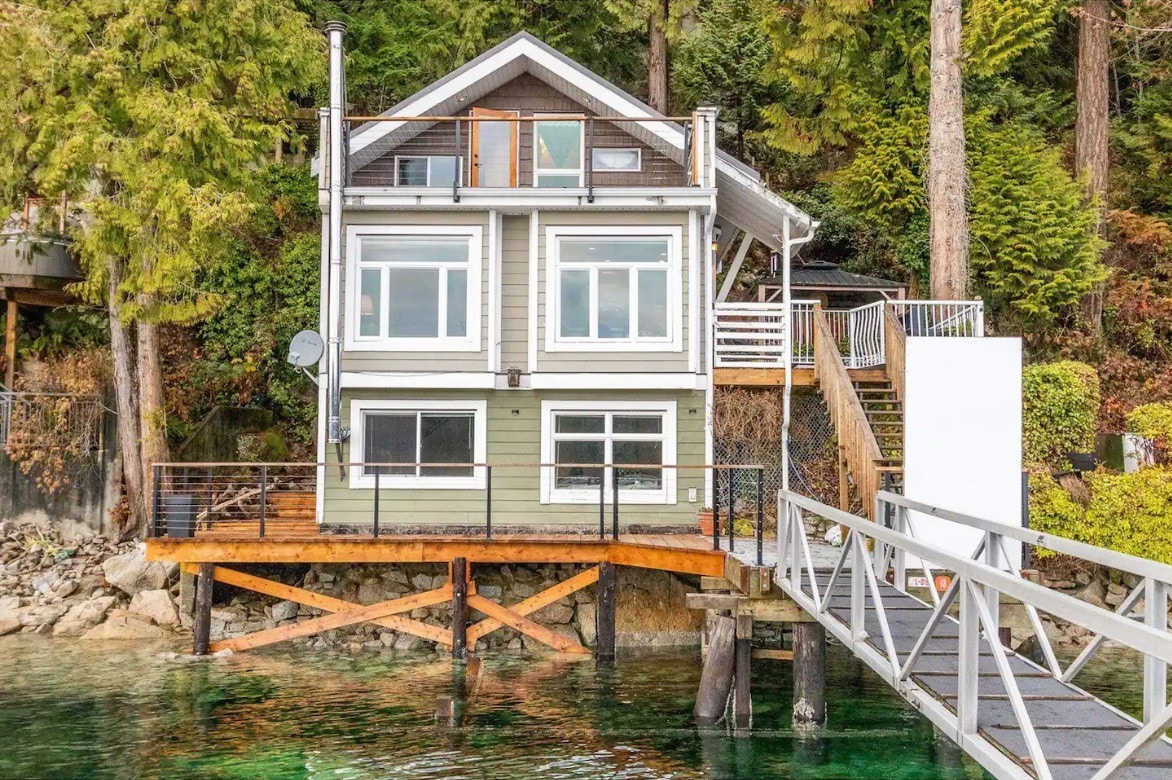 Deep Cove Ocean Front House