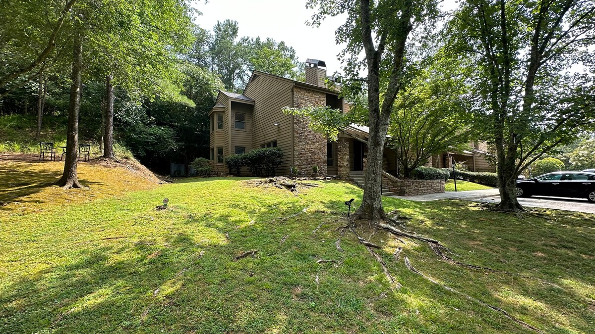 Townhouse by the River