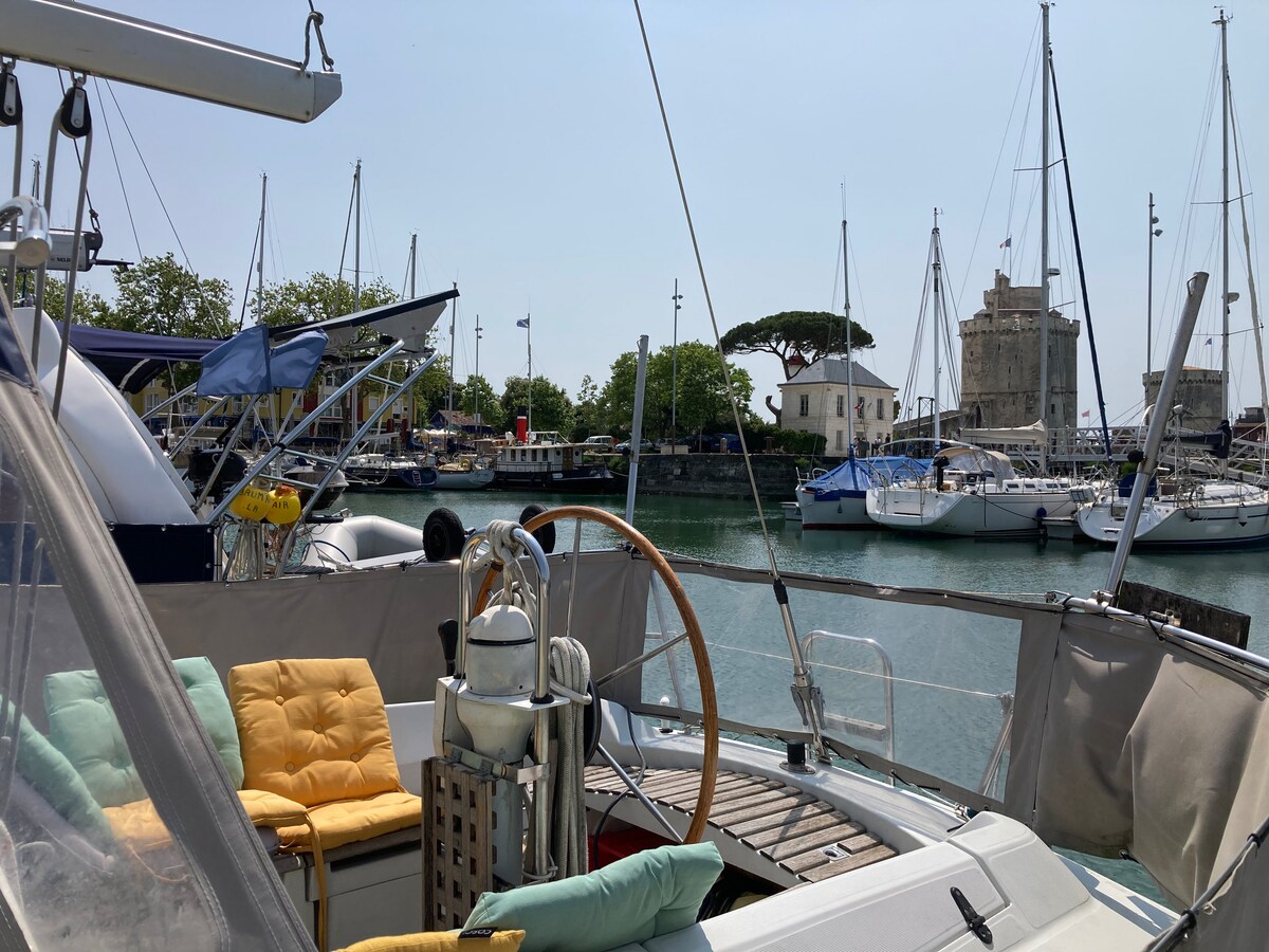 Bateau dans le Vieux Port de La Rochelle