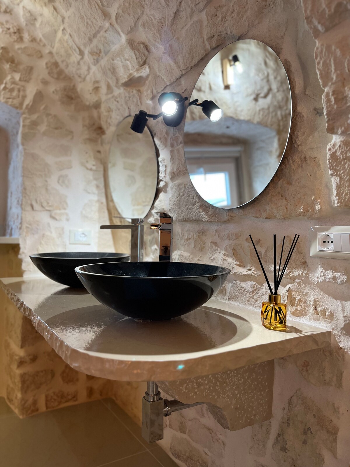 Suite Amico-
Puglia
Ceglie Messapica
13km Ostuni