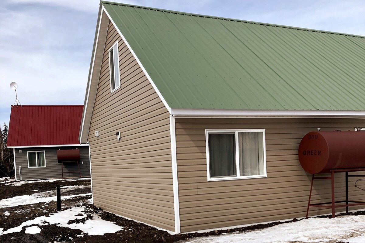 North Pole Lakeside Cabin #4