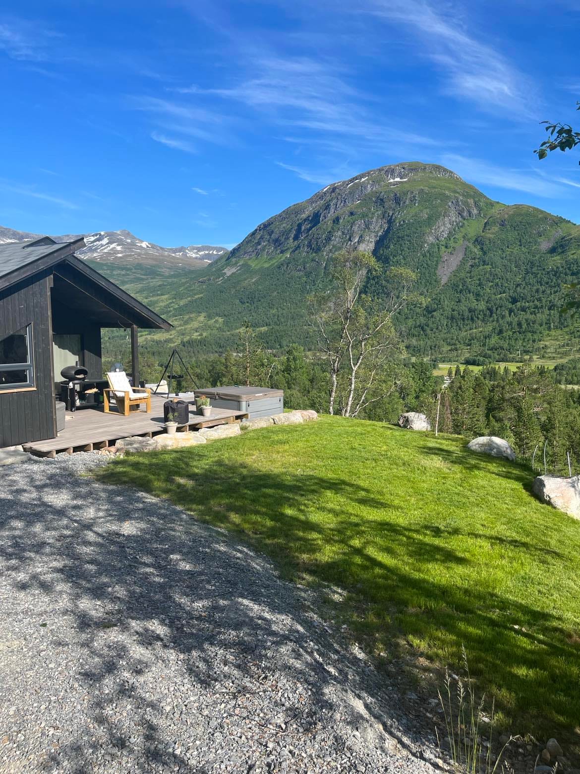 Helårs hytte, fjord, fjell