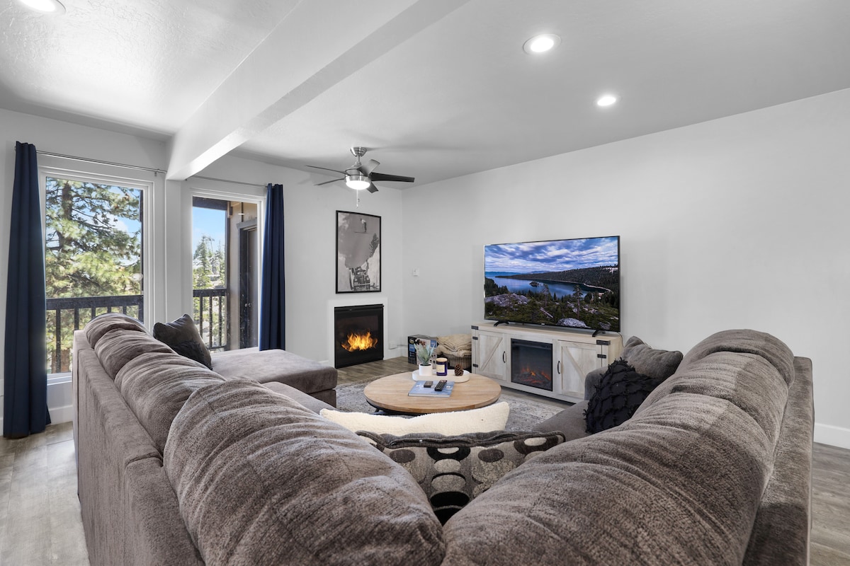 Ski Condo in Tahoe Paradise Equipped 2BR