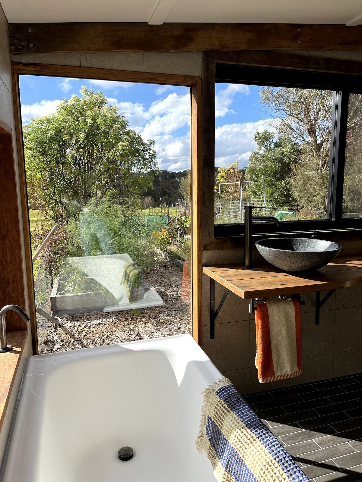 orto_uralla Luxury Shed Stay