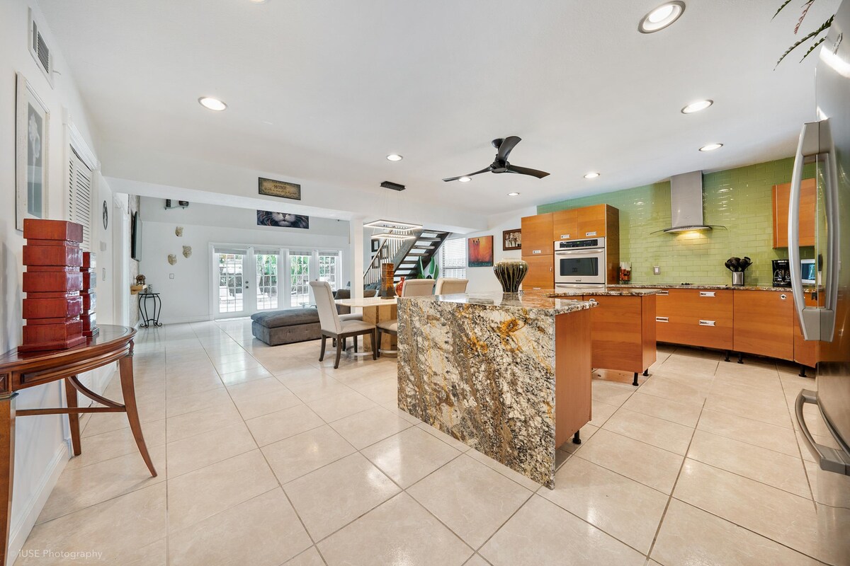 Tropical Oasis 2-Story Delray Beach Home with Pool