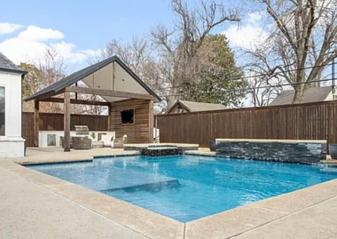 Tulsa’s Hidden Paradise w/pool