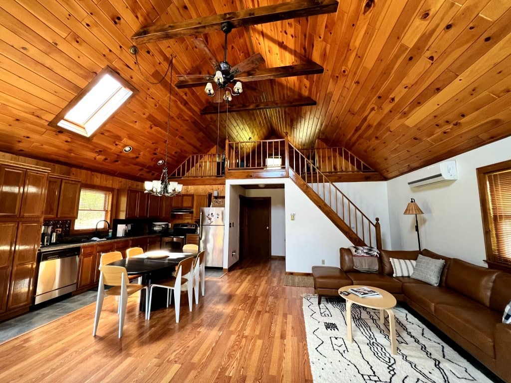 The Honig Haus | Dog-friendly Upstate NY Cabin