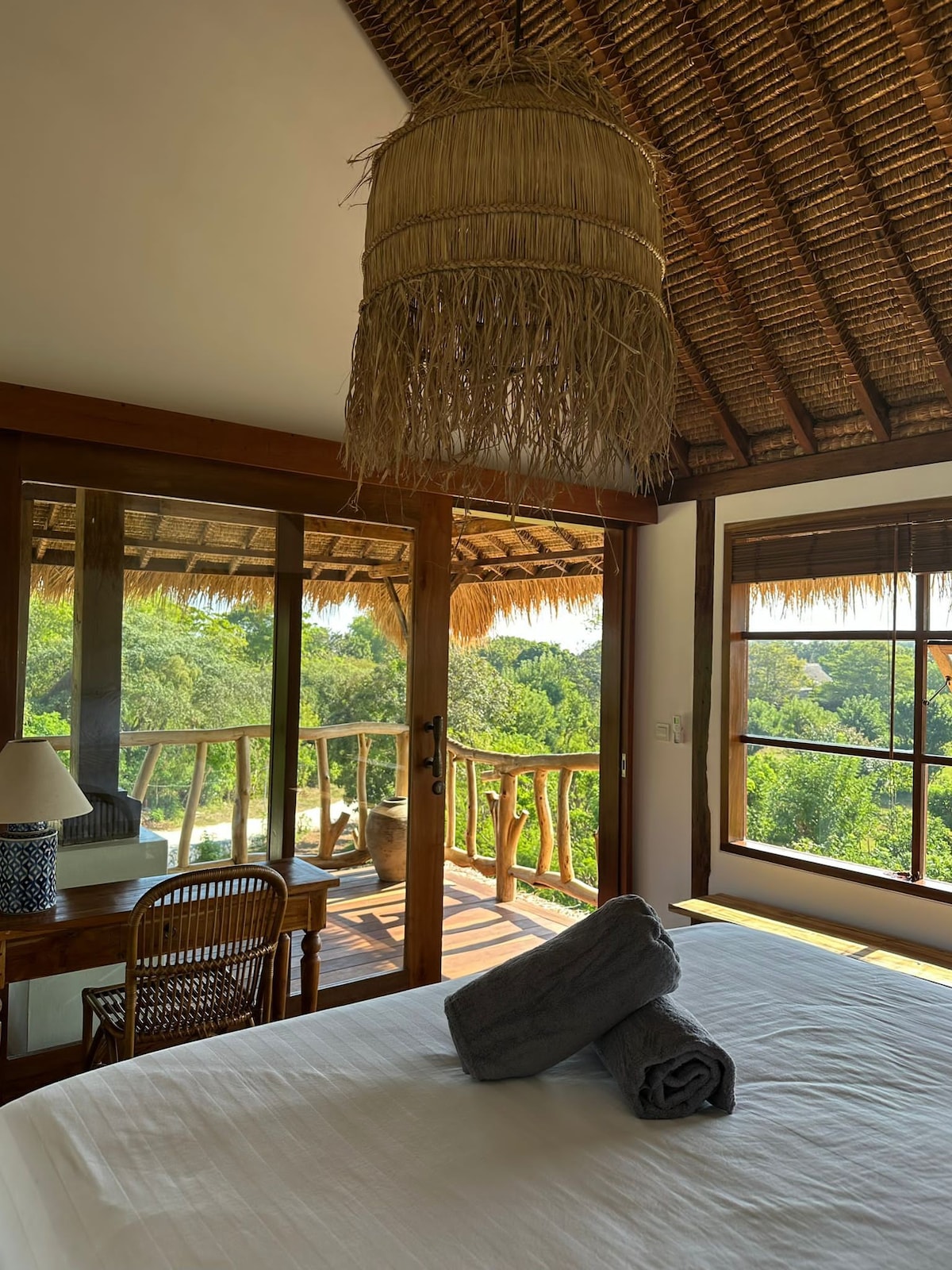 Stunning NyangNyang Beach Villa