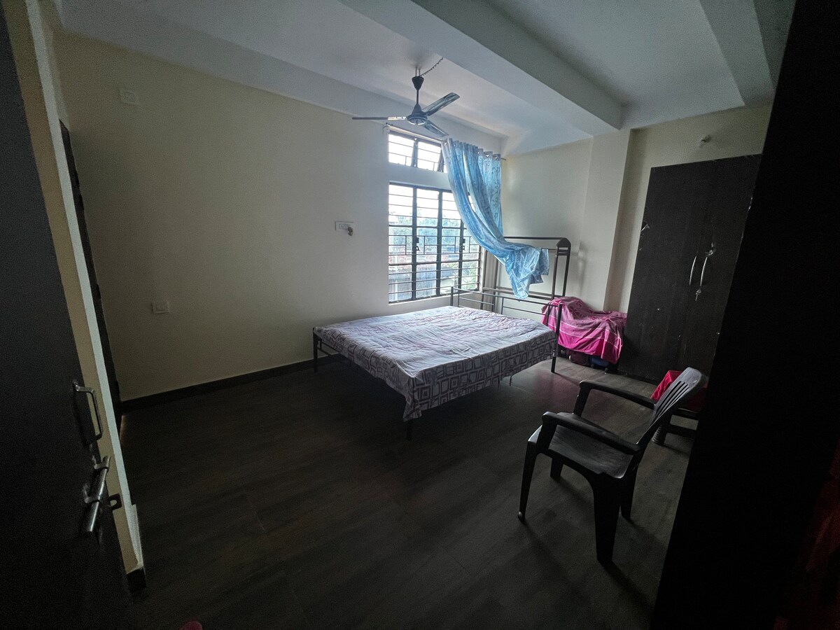 Brb-Huge modern 2BHK Spotless serviced apartment