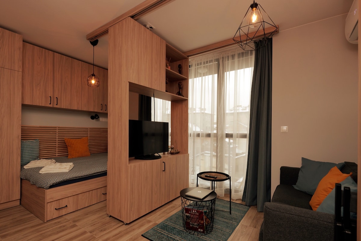 Modern Bright Studio in Historic center