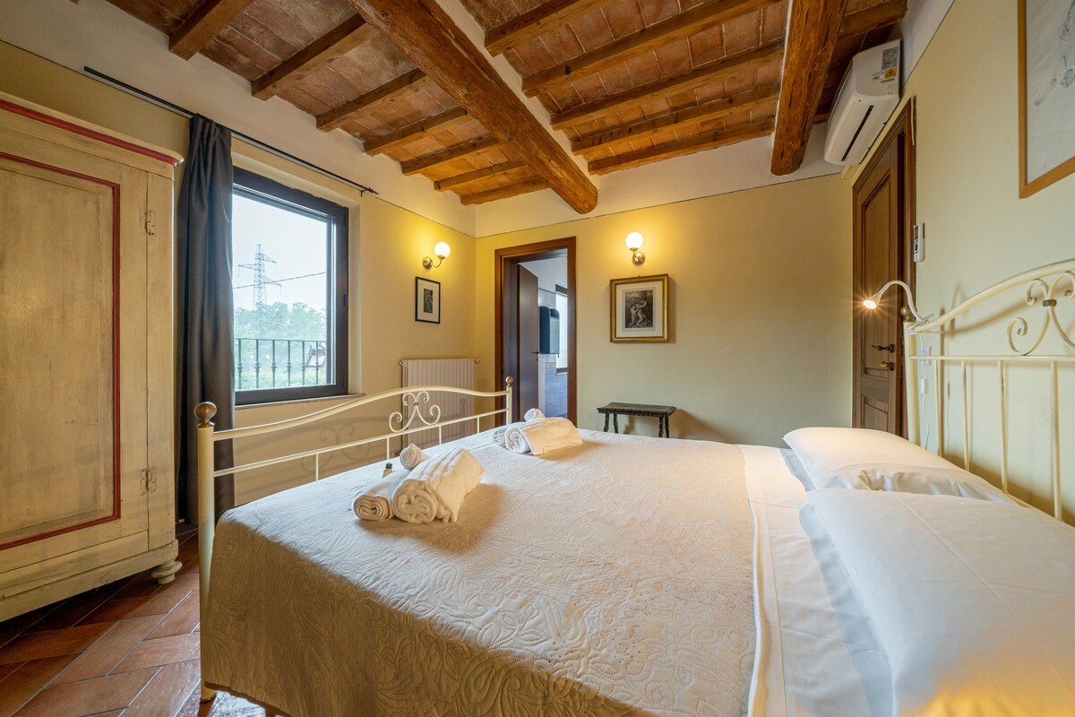 [Highway A1/Modena sud]-King Room+private bathroom