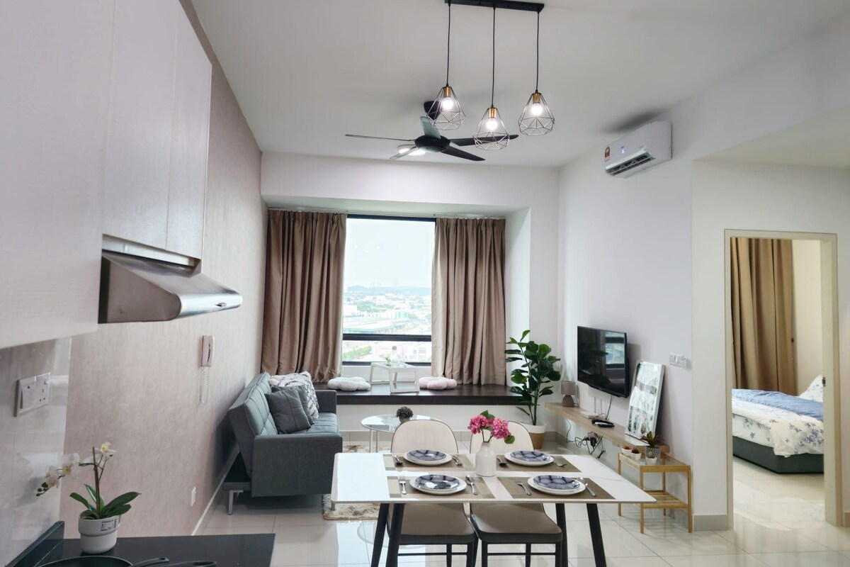 Greenfield Home 5 mins to Sunway Pyramid 2-6pax