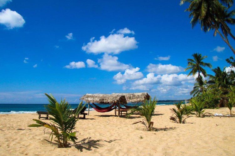 3 Sea view cabanas in Tangalle