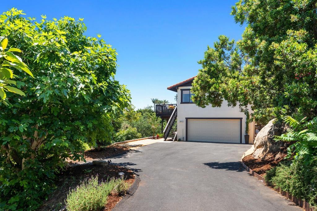 Private Casita on a 6-acre Avocado Grove