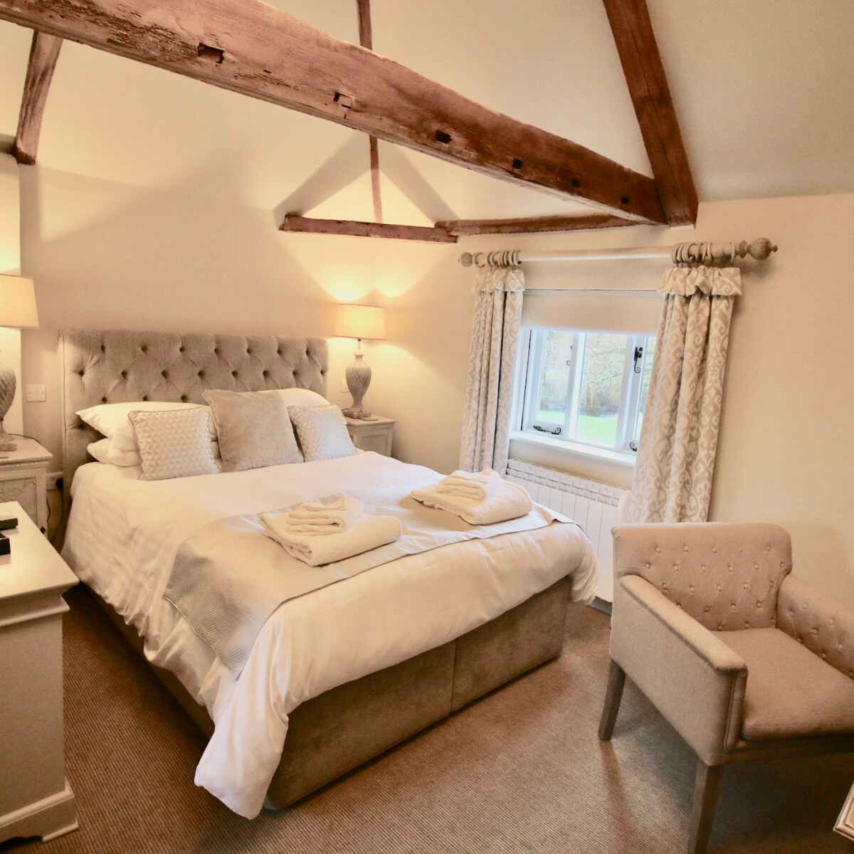 Boutique room - Langtry @ The Kings Head