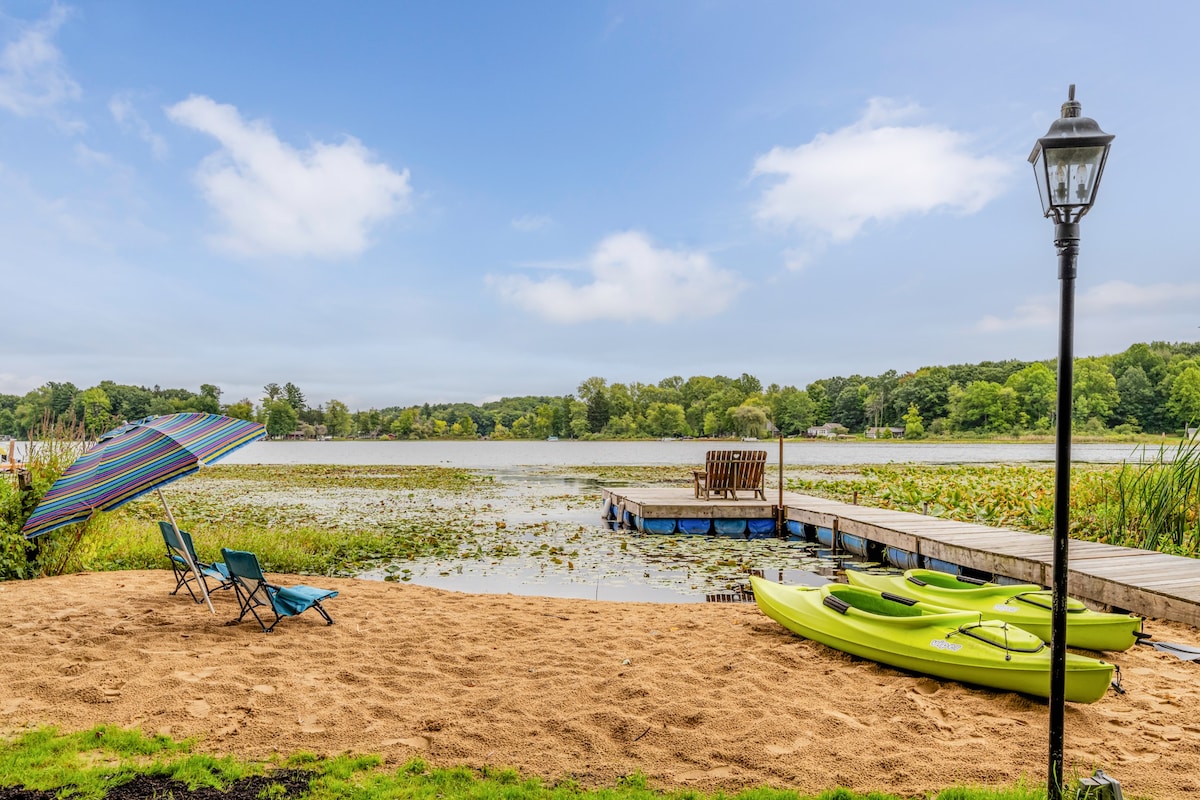 Dog friendly Sandy Beach 3b/1b near South Haven