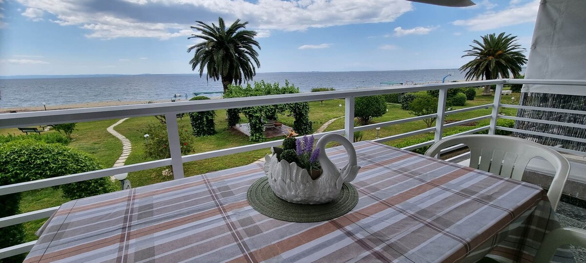 Apartment in front of the beach 'Chalkidiki' Elena