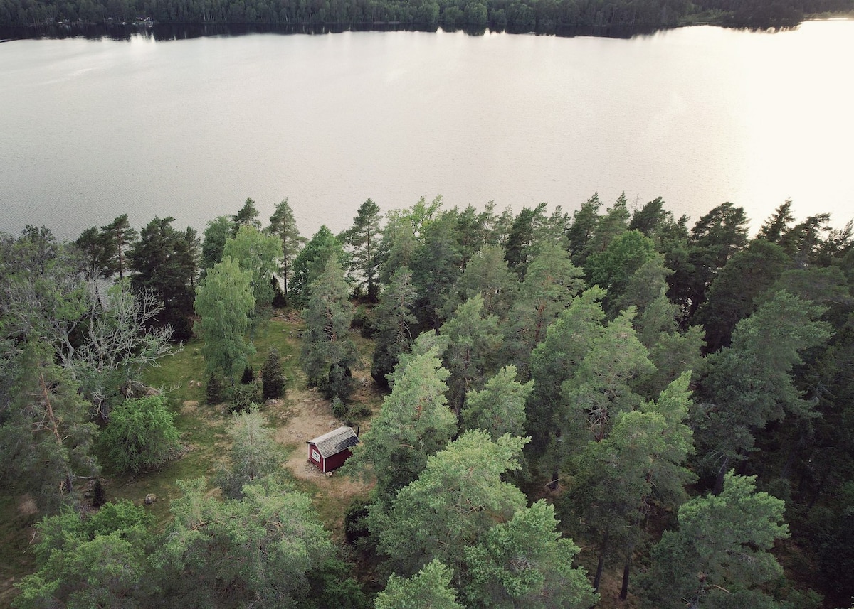 我们的湖畔小木屋
