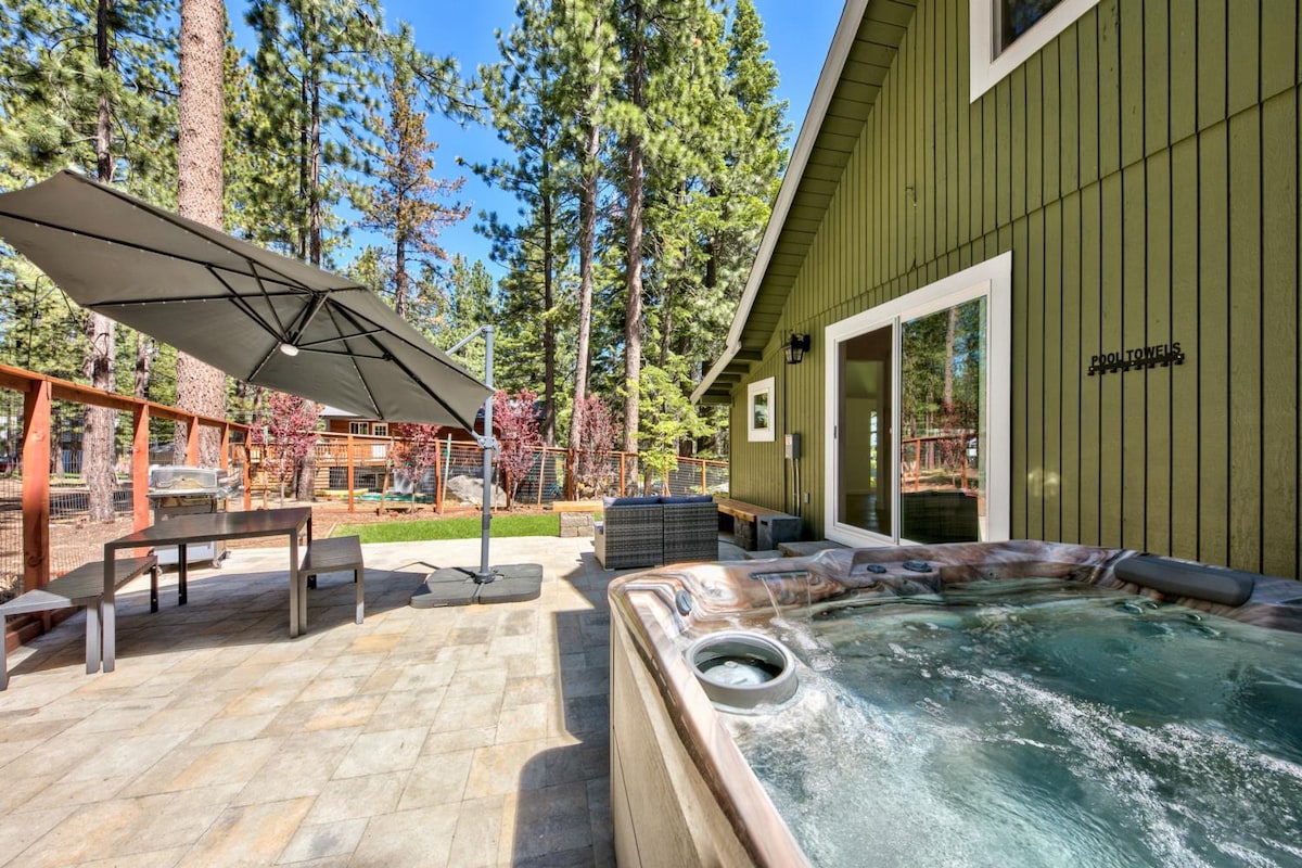 Family Bear Hollow: Remodel, HotTub, Games, Movies