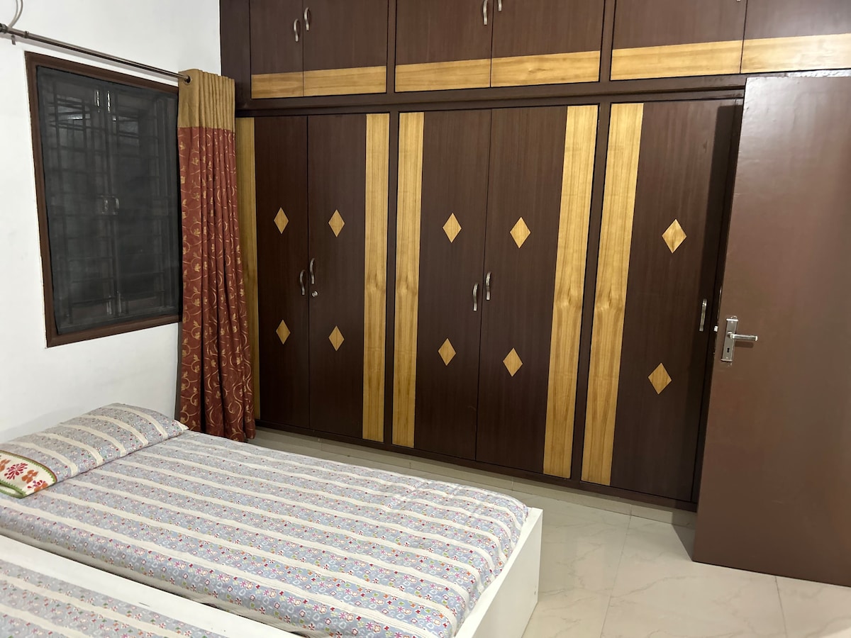 Feel your Home away from home 2bhk full flat