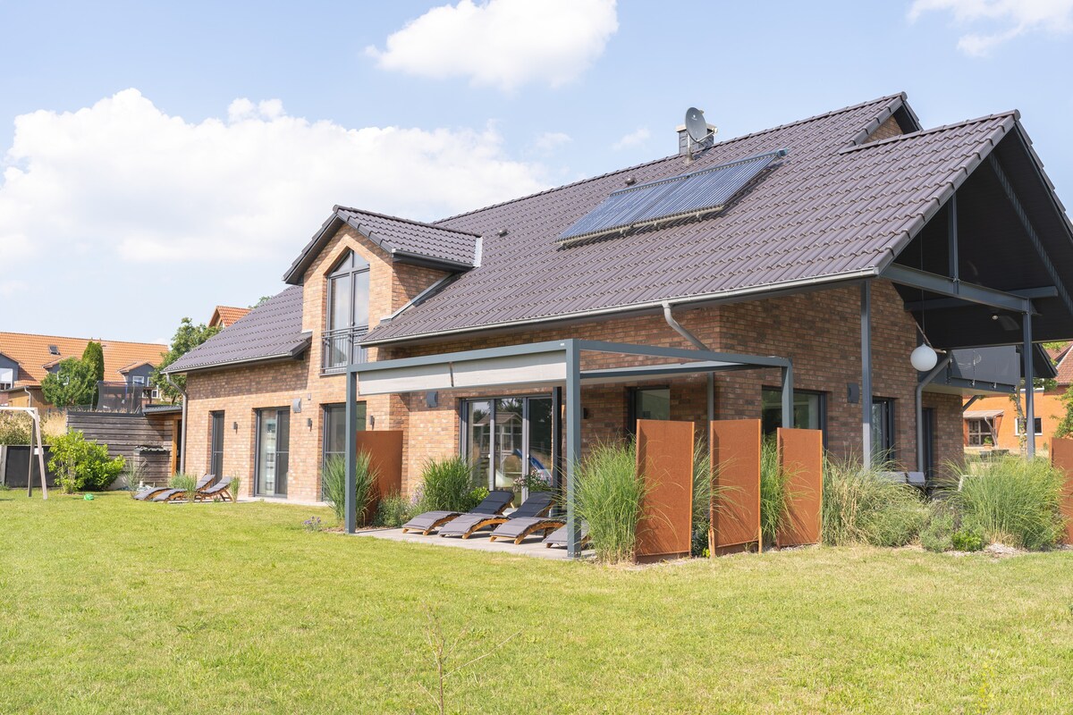 NEU: Traumhaus mit Aussicht & Sauna