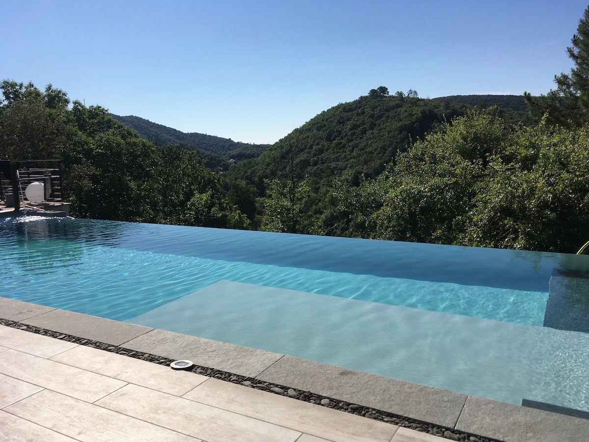 Magnifique villa dans les Cévennes avec piscine