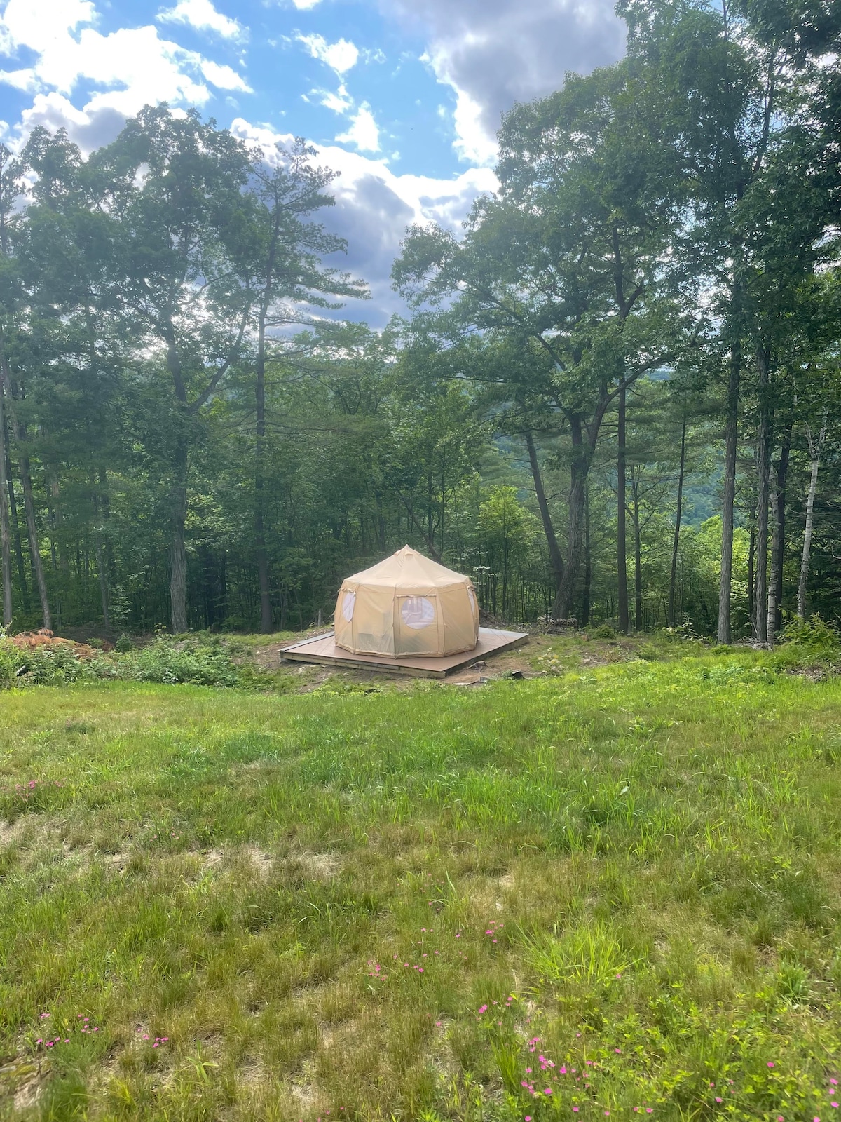 An unassuming glamping spot