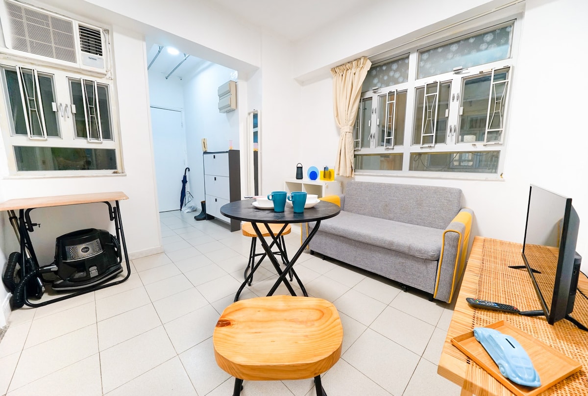 On Sale! Wanchai 3BR Comfy Apt! Big group!