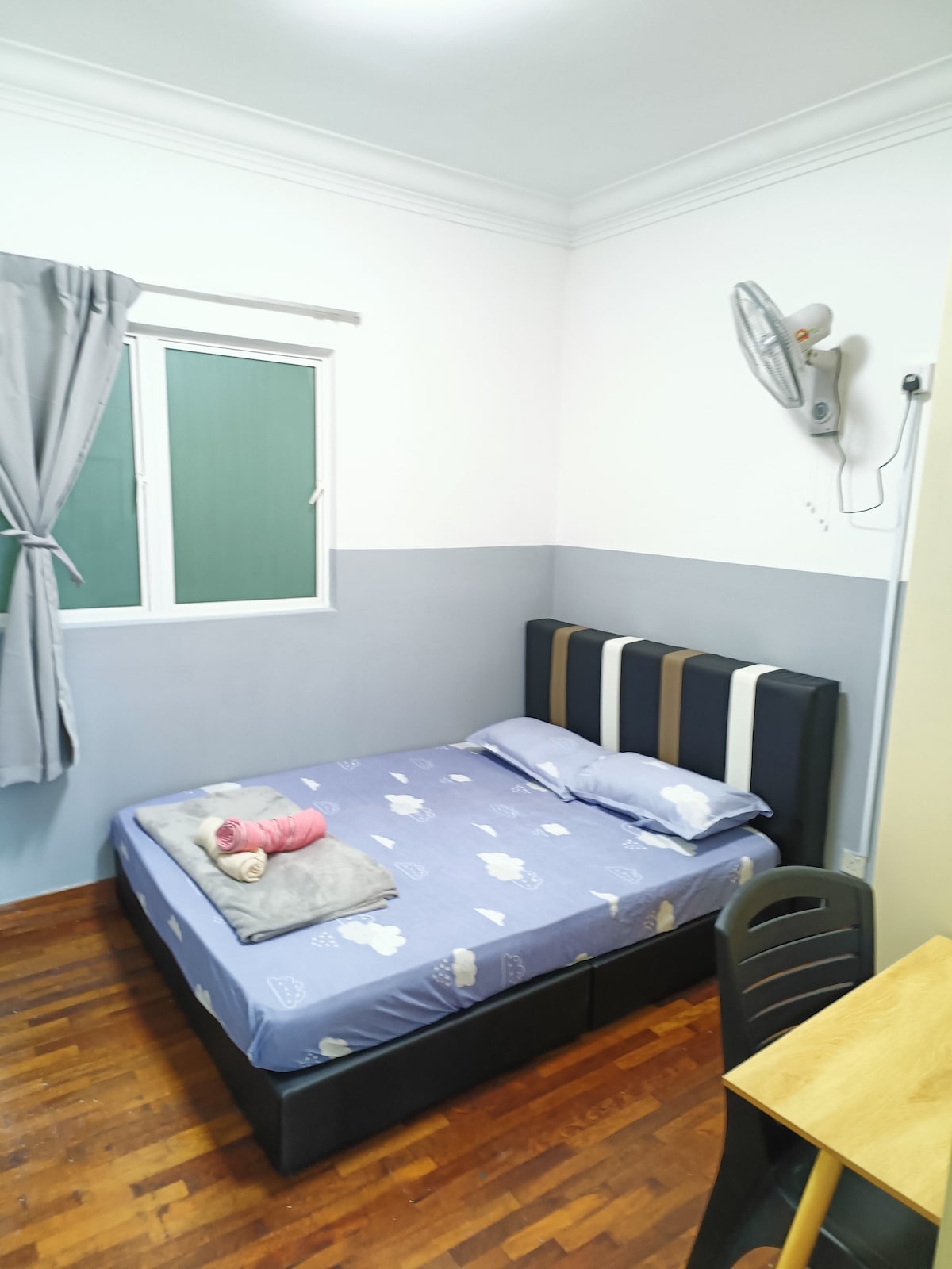 Apt 1-10pax/5mins LRT/Netflix/Pool+Gym/YSW Homes